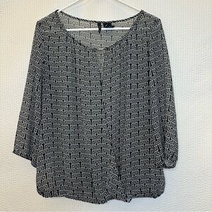 New Directions Women’s Black and White Long Sleeve Blouse Size: XL